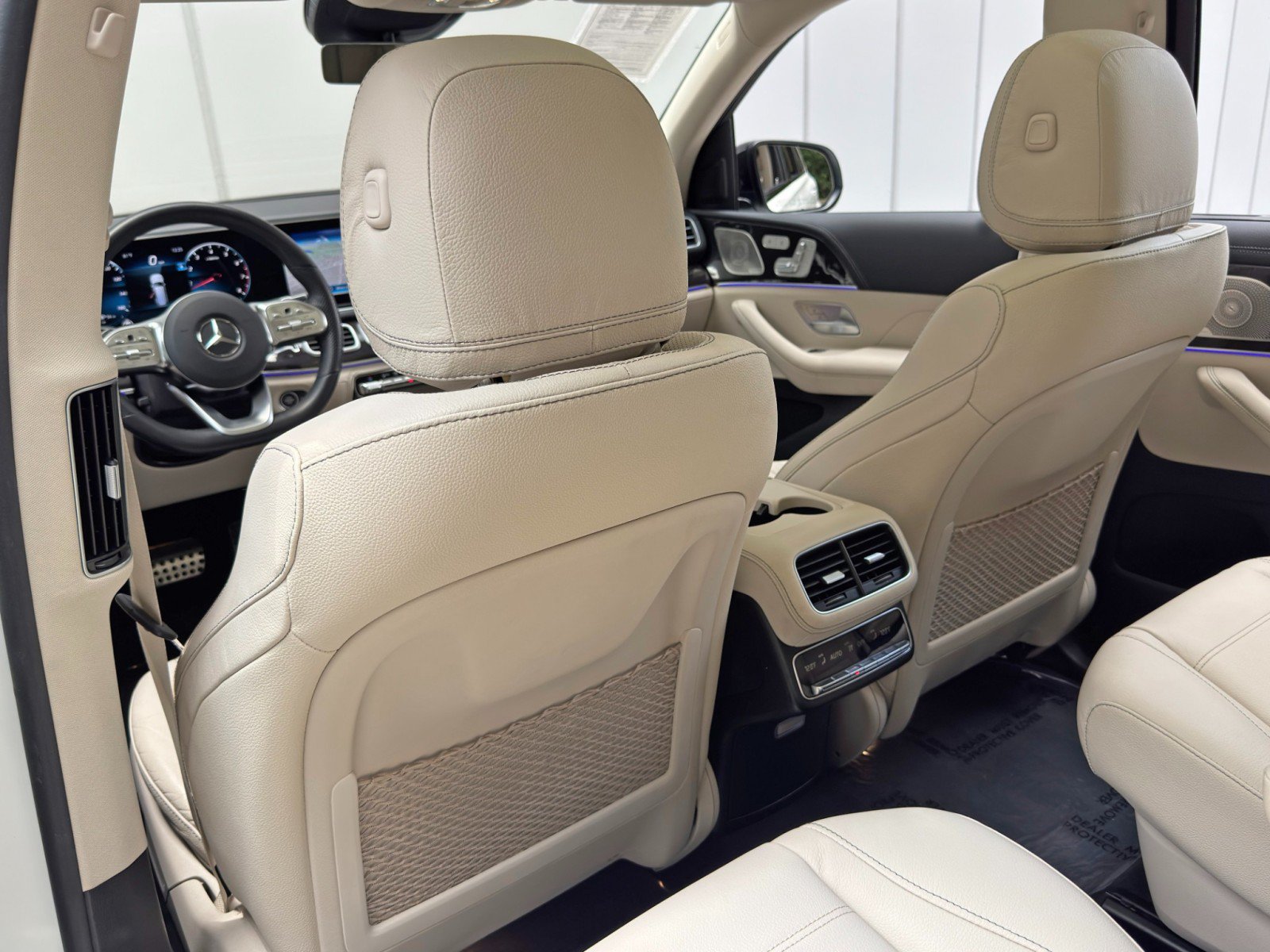 Used 2023 Mercedes-Benz GLS 450 4MATIC image 37