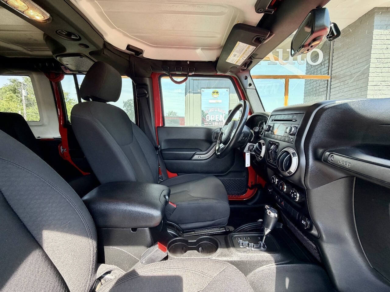 Used 2016 Jeep Wrangler Unlimited Sport w/ Quick Order Package 24S AWD/4WD image 27