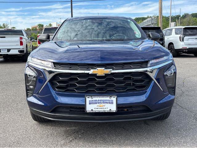 Used 2024 Chevrolet Trax LS w/ Driver Confidence Package FWD image 27