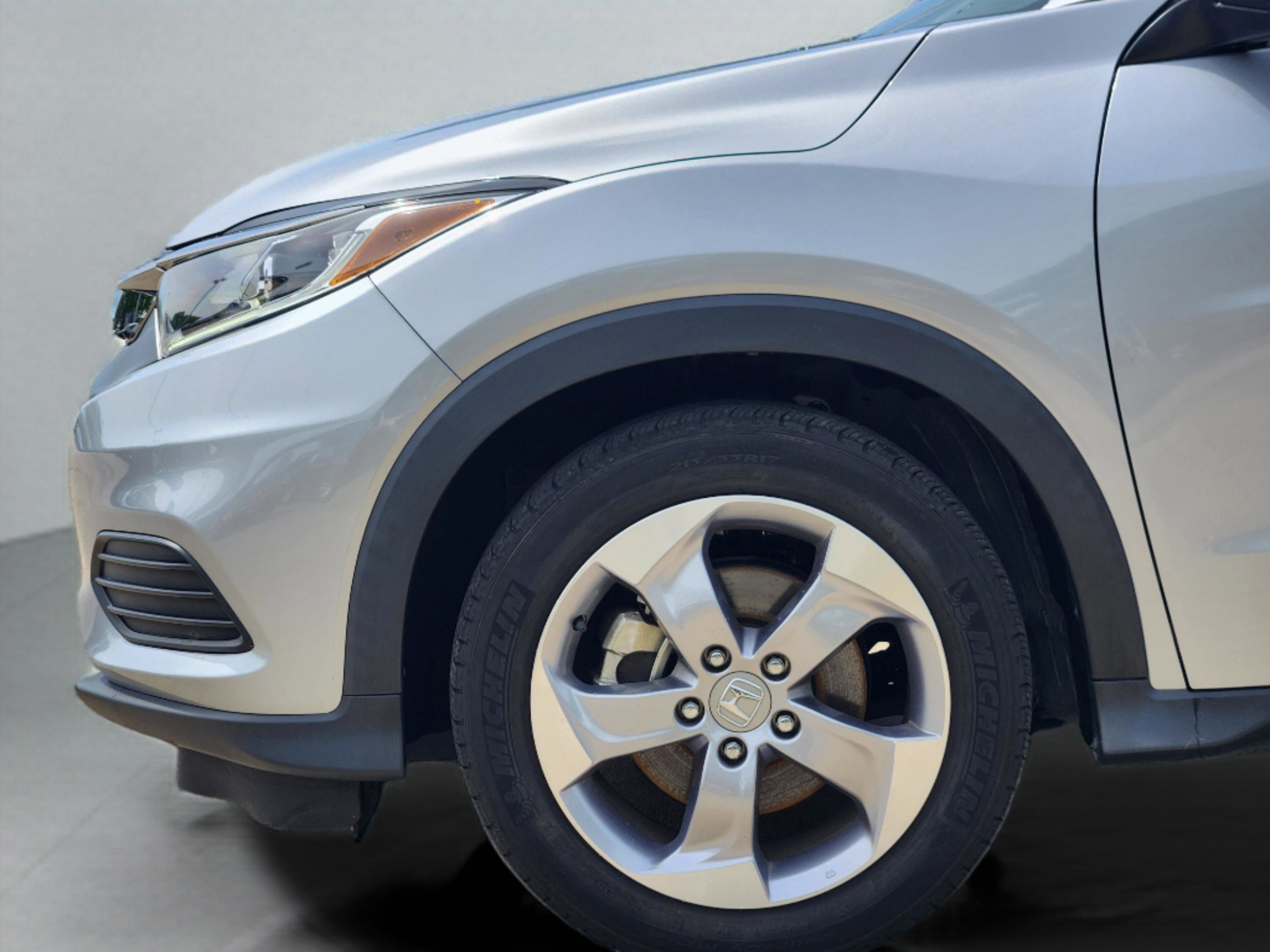 Certified 2021 Honda HR-V LX image 10