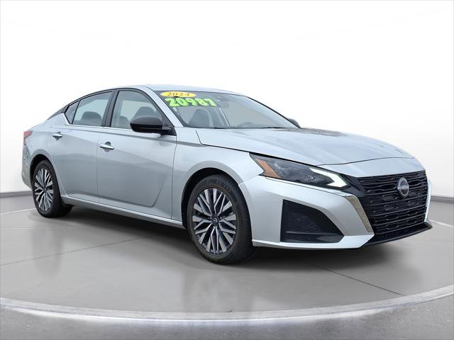Used 2024 Nissan Altima 2.5 SV