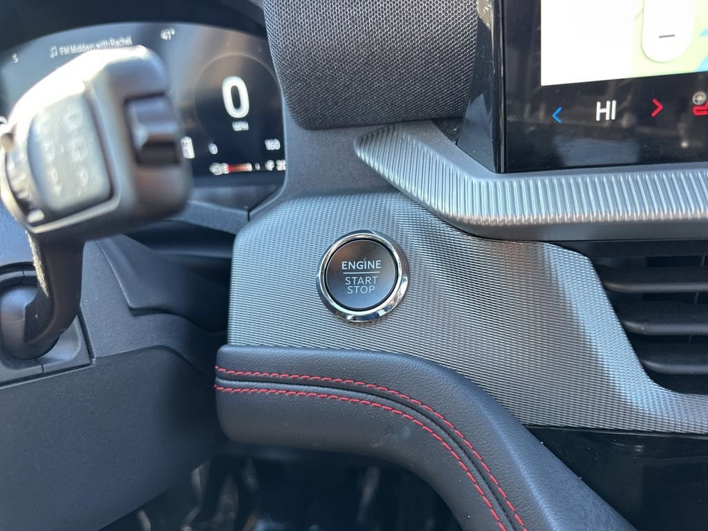 Used 2025 Ford Explorer ST-Line w/ ST-Line Street Pack image 24