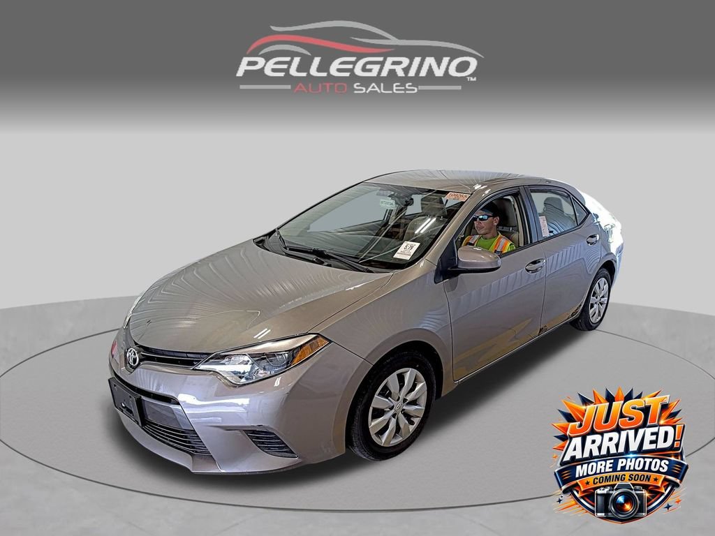 Used 2015 Toyota Corolla LE FWD image 1