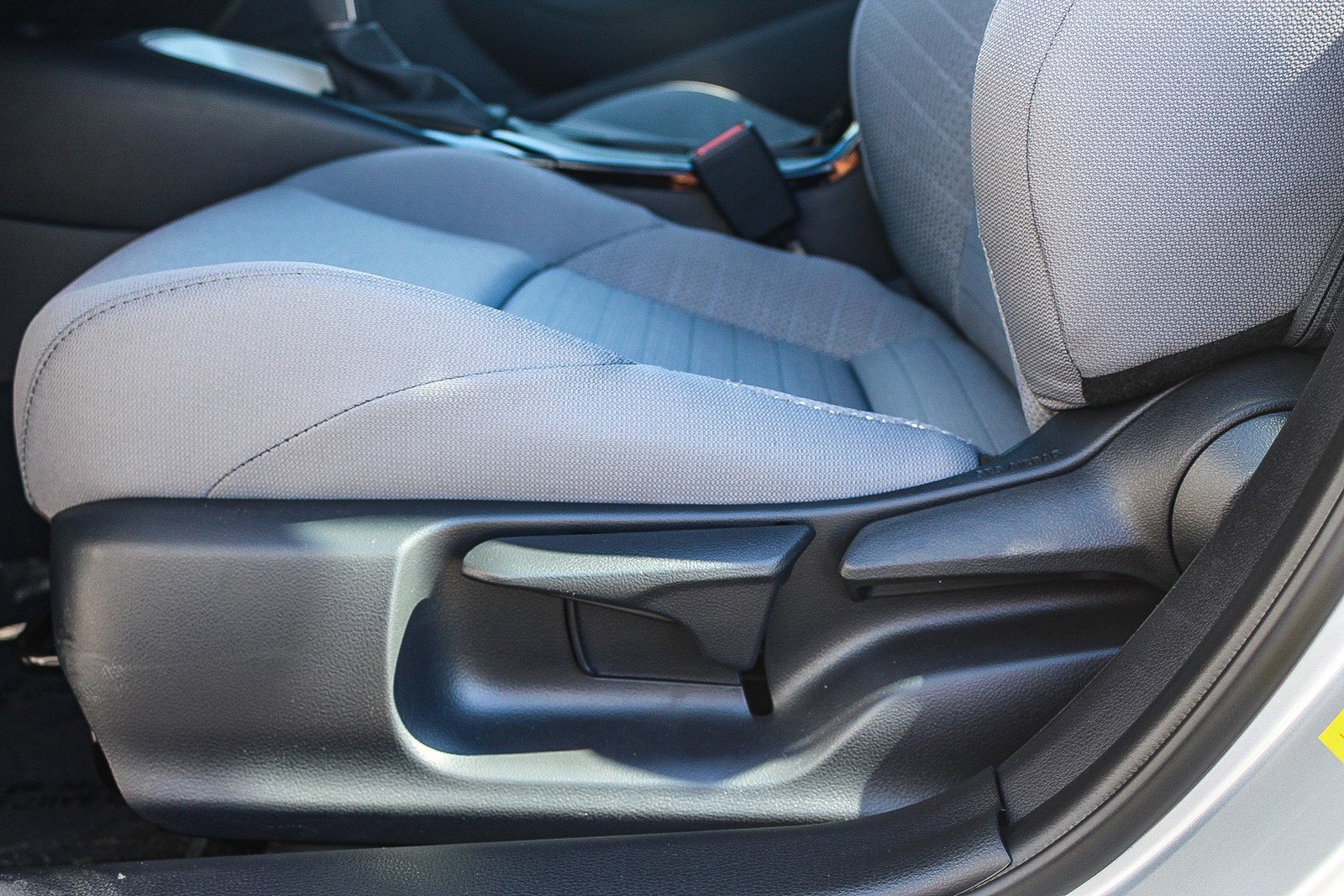 New 2025 Toyota Corolla SE image 23