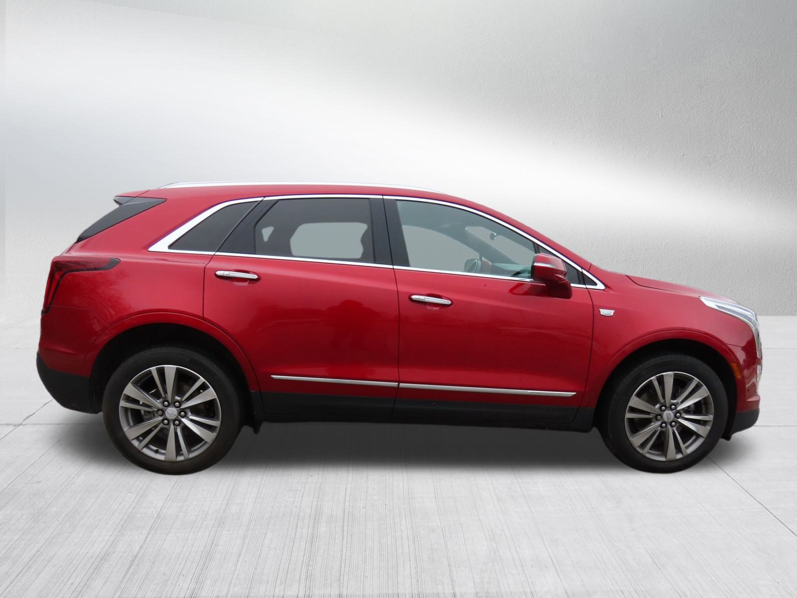 Used 2022 Cadillac XT5 Premium Luxury w/ Technology Package image 8