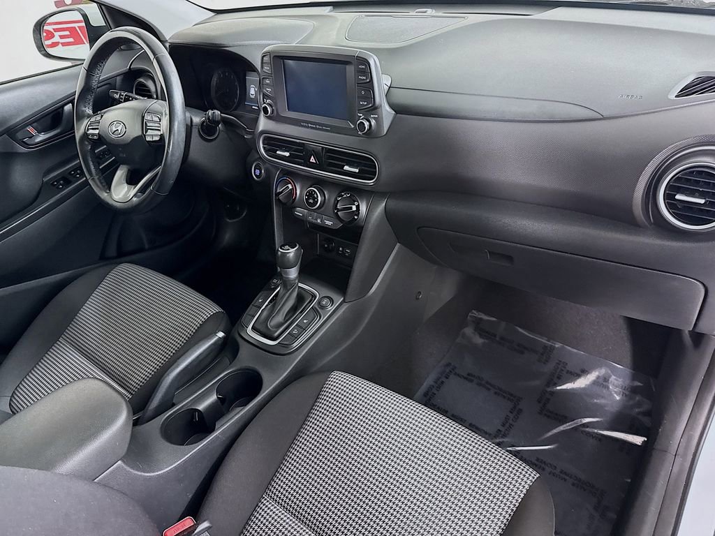Certified 2021 Hyundai Kona SEL Plus AWD/4WD image 33