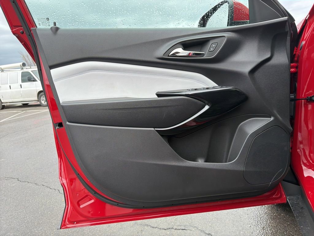 New 2026 Chevrolet Trax LT w/ Driver Confidence Package image 5