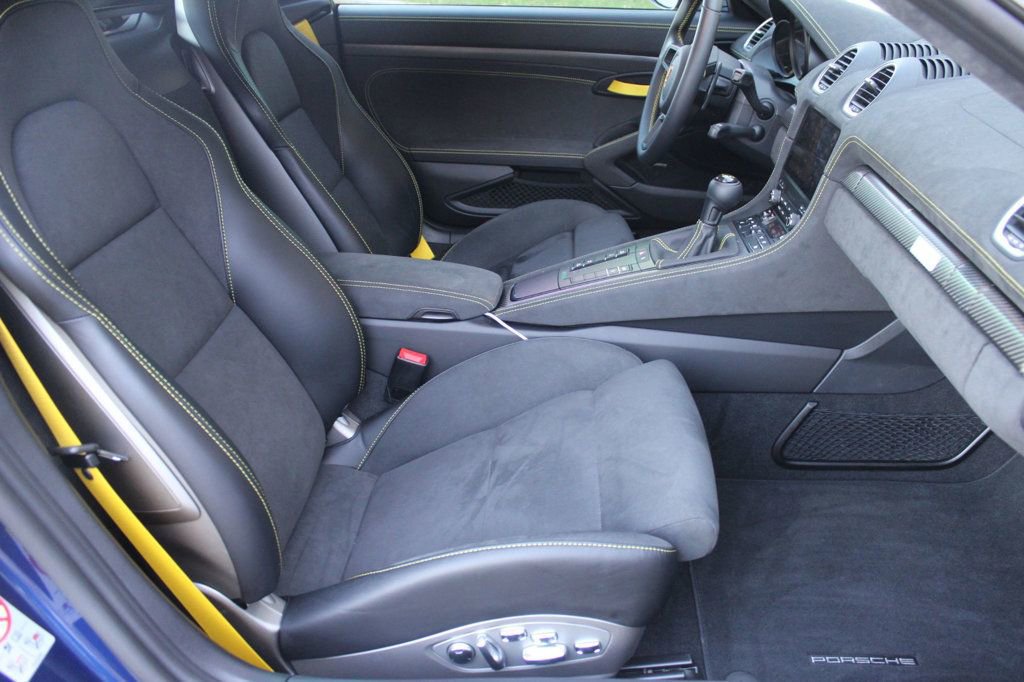 Used 2025 Porsche 718 Cayman GT4 RS image 23