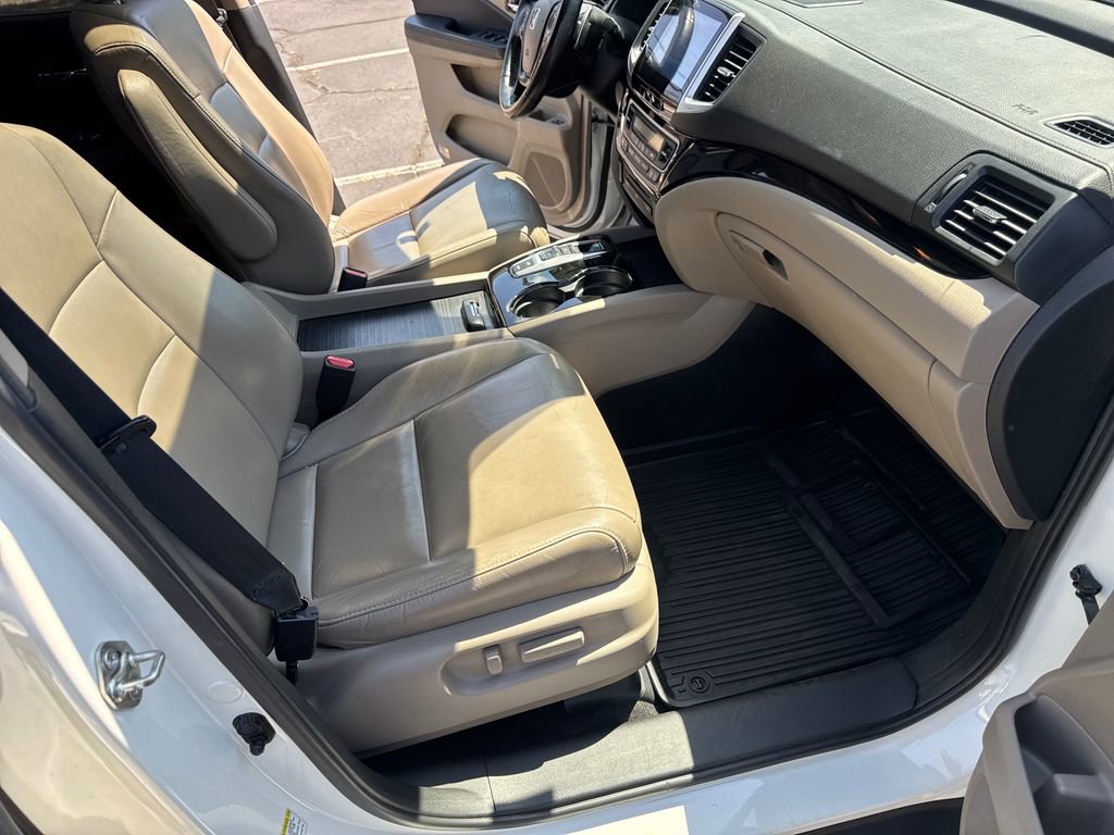 Used 2016 Honda Pilot Touring image 50
