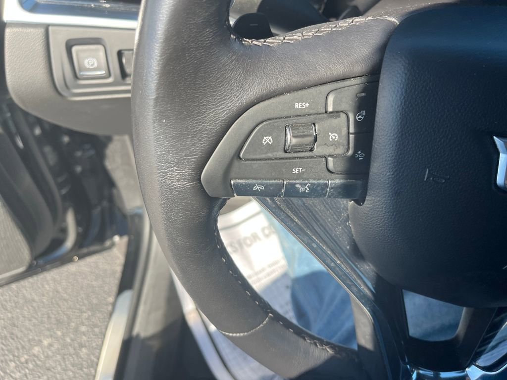 Used 2024 Cadillac XT6 Premium Luxury image 11