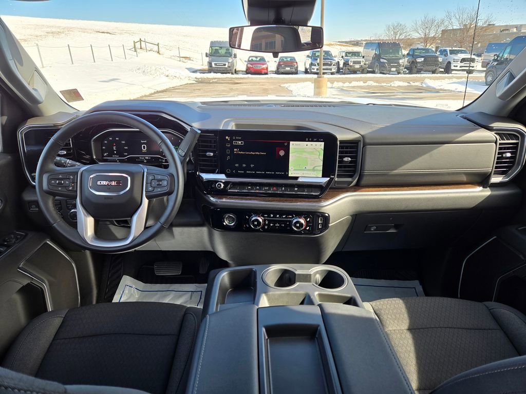 Used 2023 GMC Sierra 1500 SLE image 17