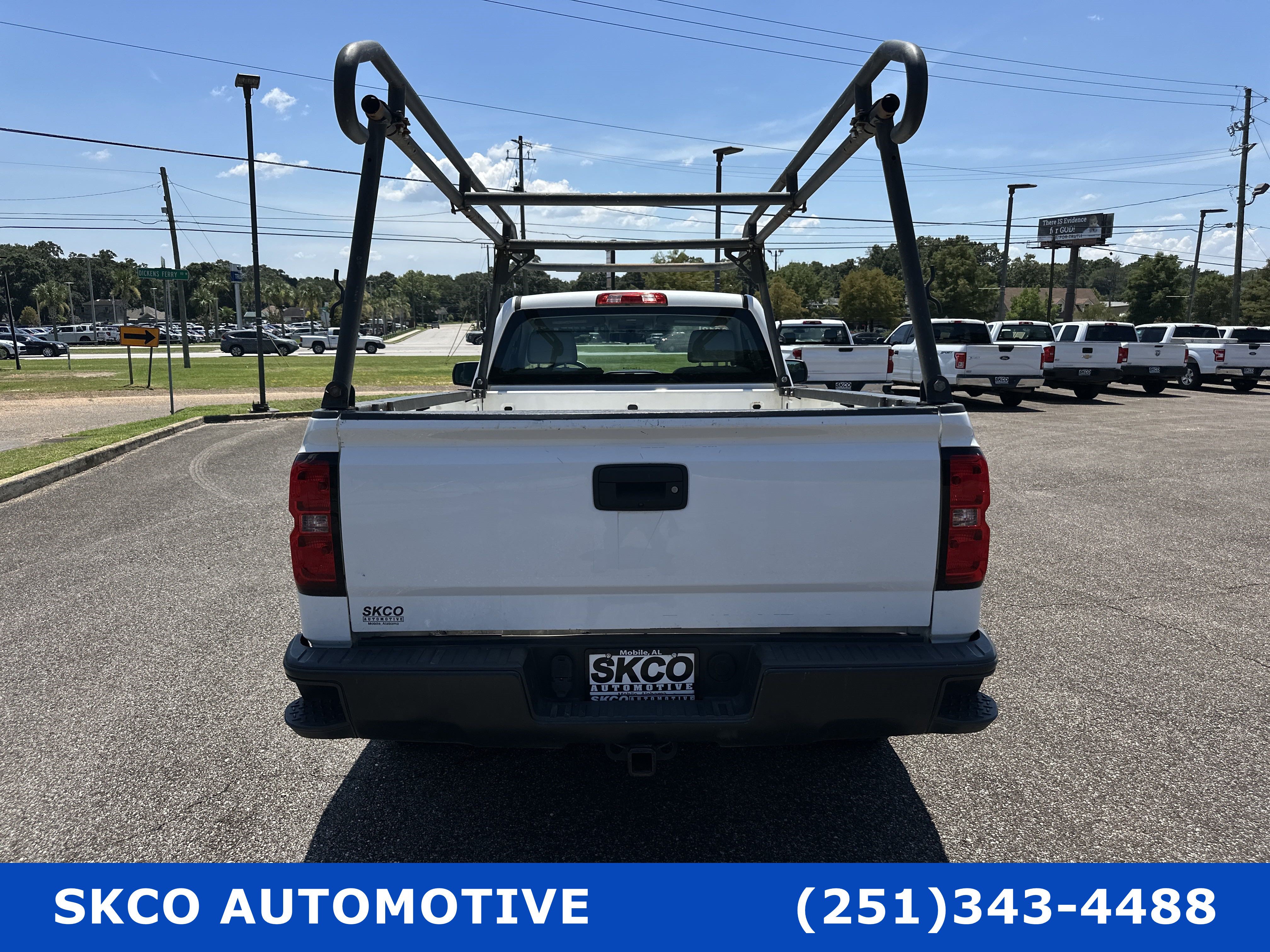 Used 2018 Chevrolet Silverado 1500 W/T w/ Trailering Package RWD image 4