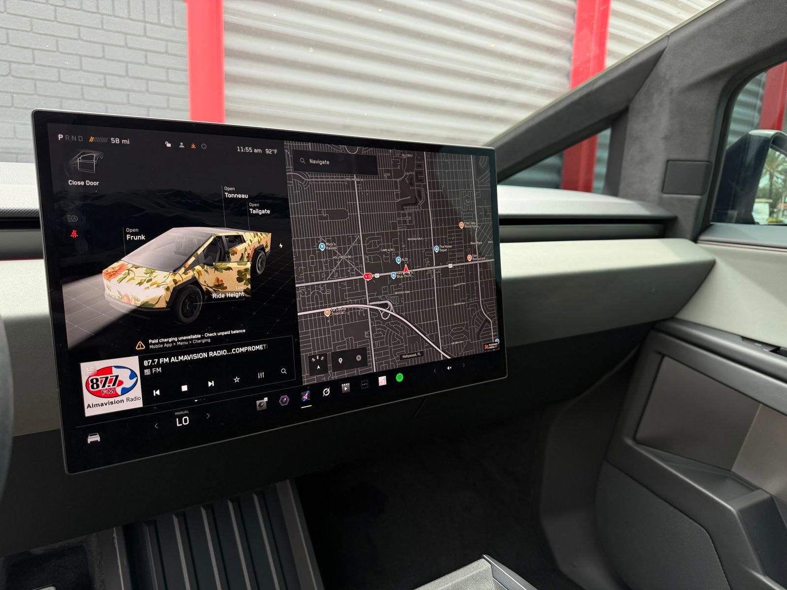 Used 2025 Tesla Cybertruck AWD Crew Cab image 36