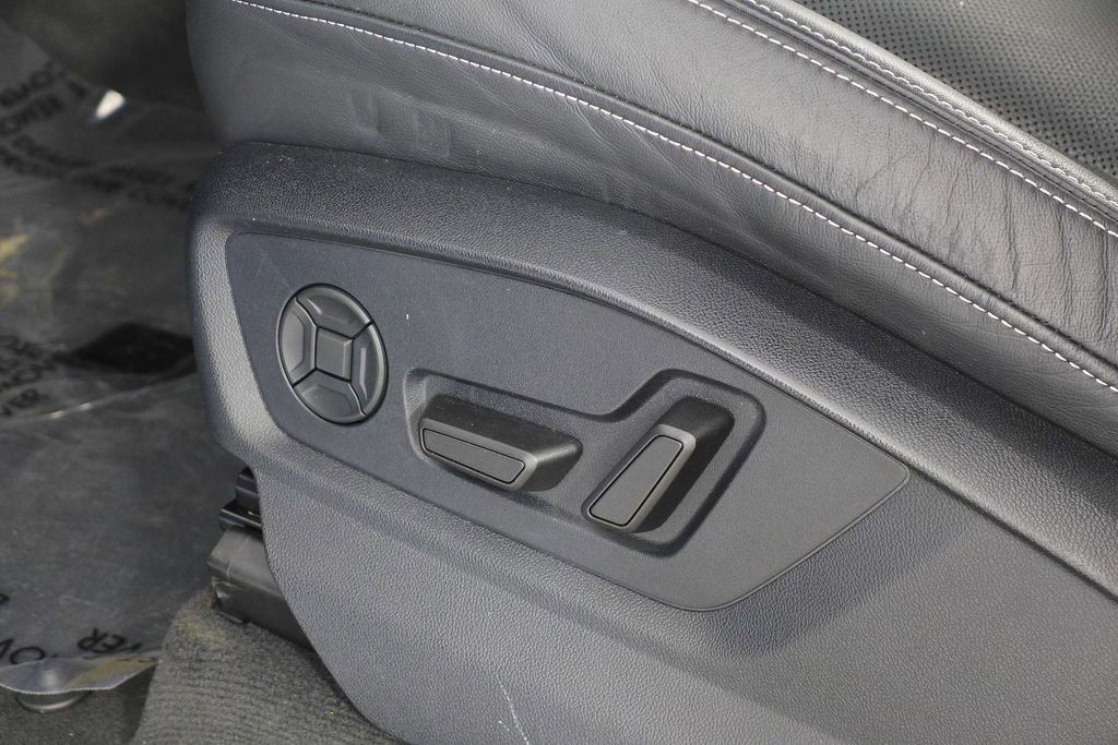 Used 2023 Audi Q8 Premium Plus w/ Premium Plus Package image 31