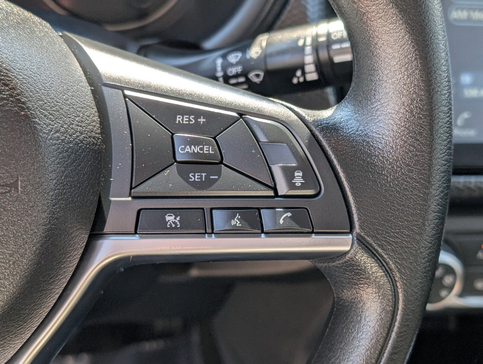 Certified 2024 Nissan Kicks SV w/ Interior Electronics Package image 29