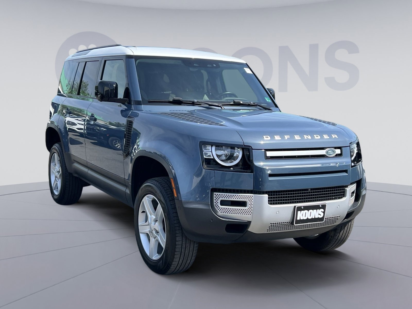 Used 2022 Land Rover Defender 110 S AWD/4WD image 2