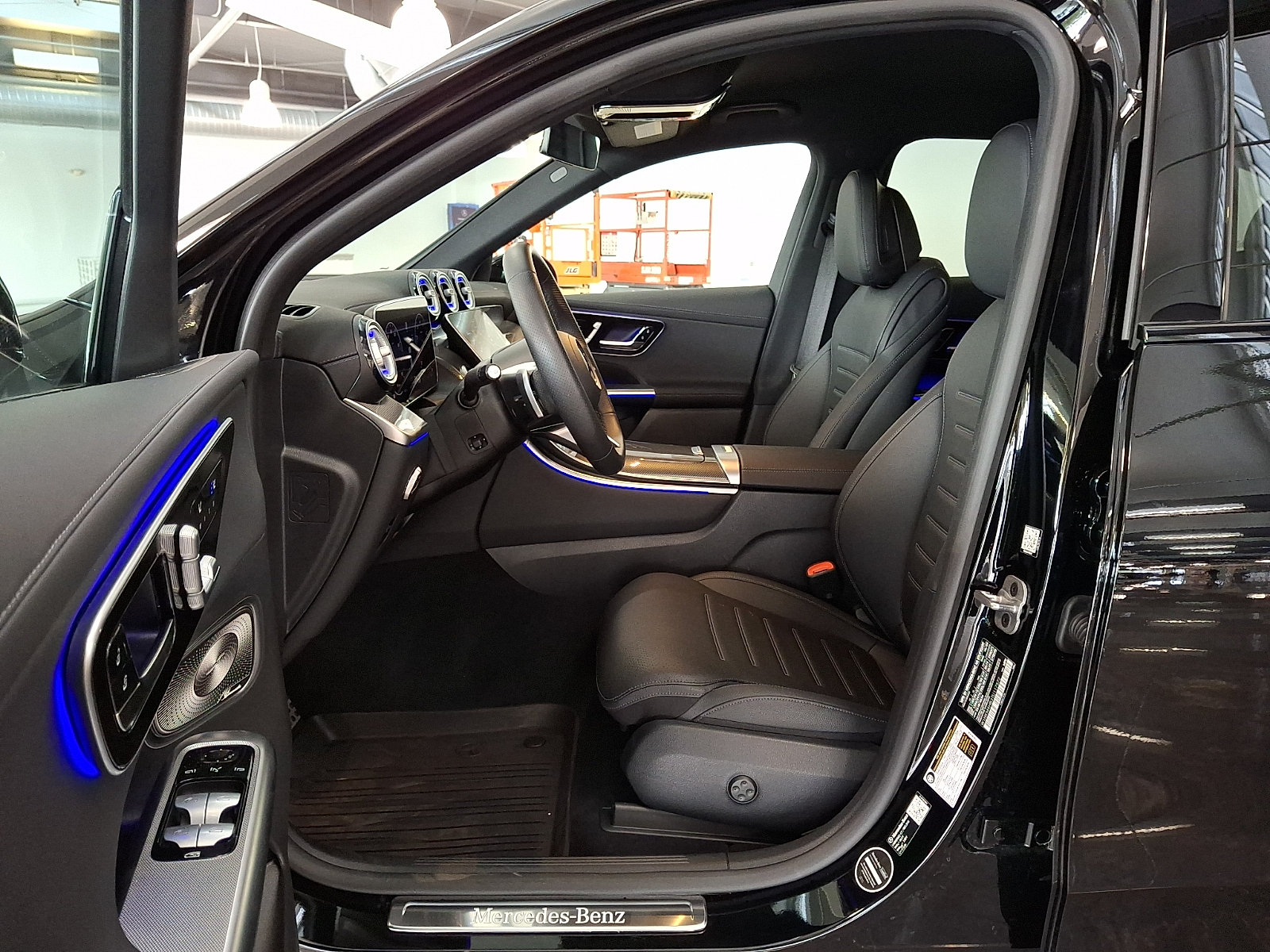 Certified 2026 Mercedes-Benz GLC 300 4MATIC image 13