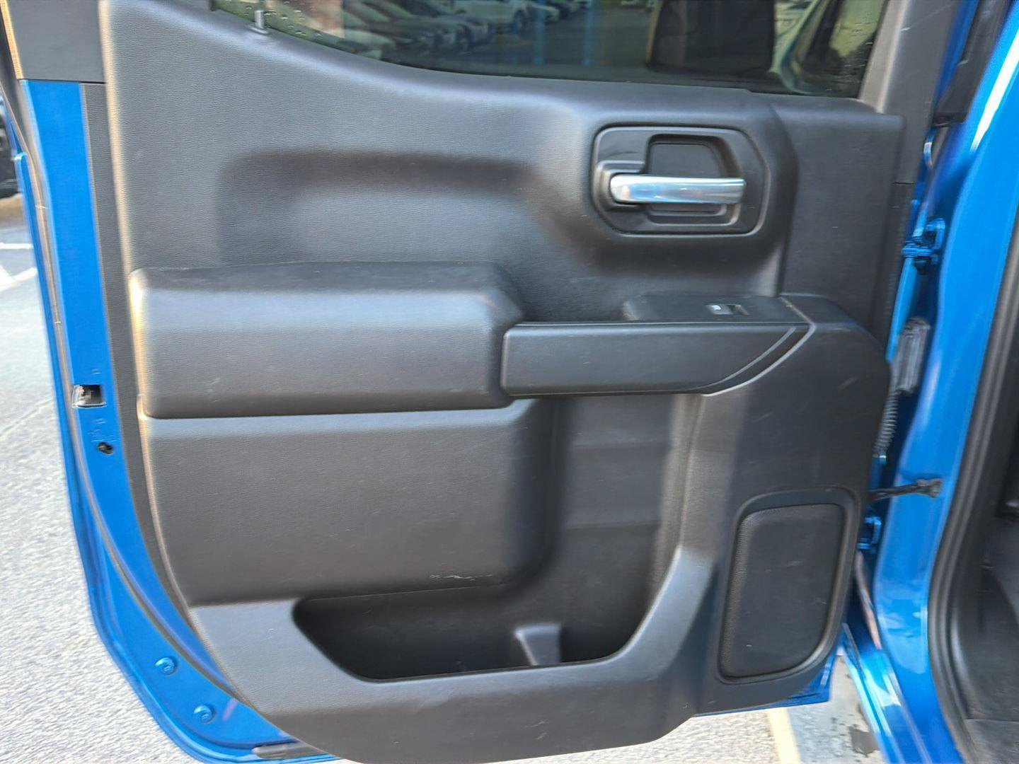 Used 2023 Chevrolet Silverado 1500 Custom AWD/4WD image 17