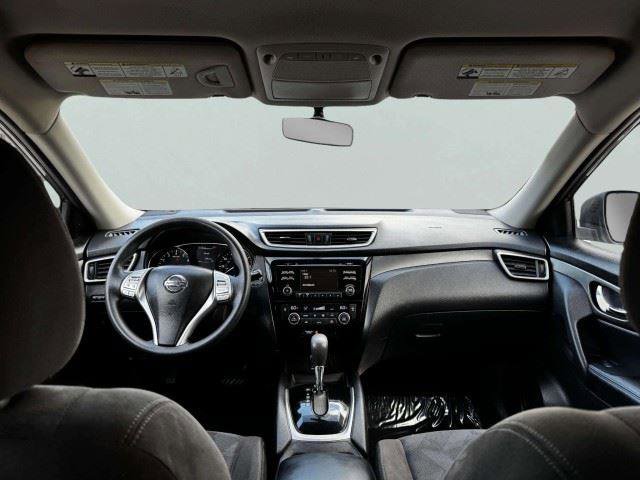 Used 2015 Nissan Rogue SV FWD image 37