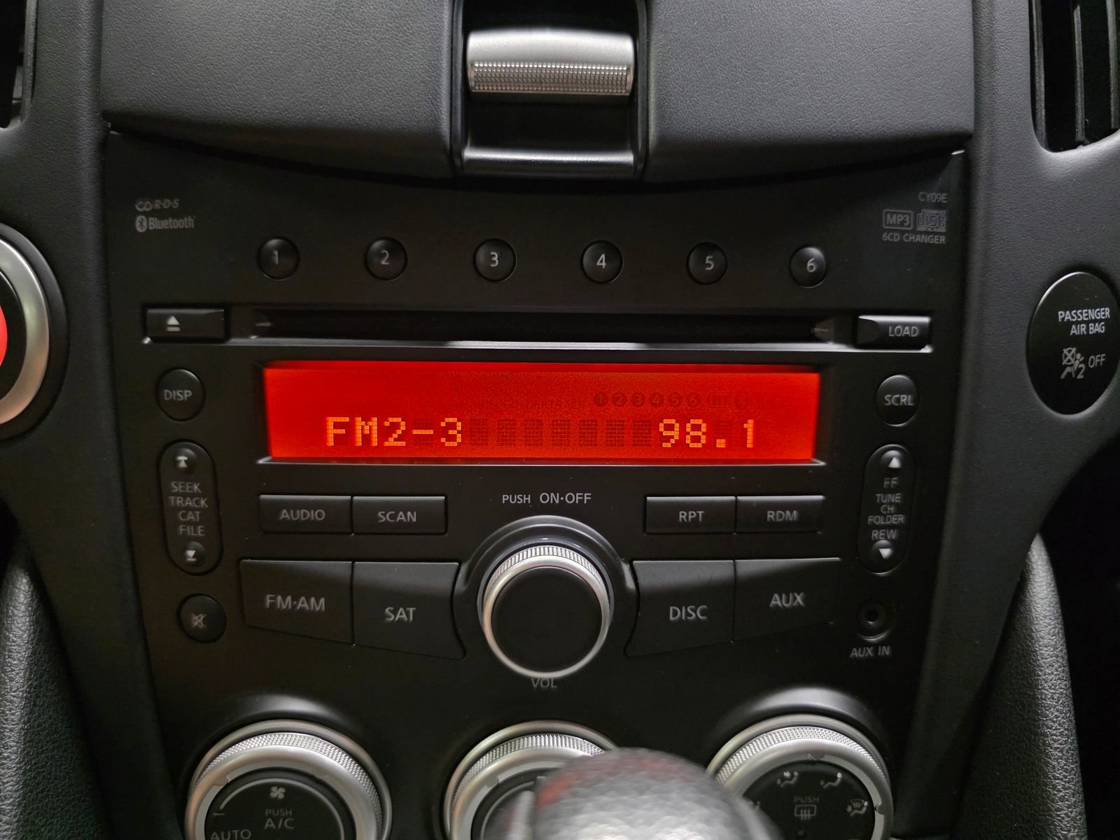 Used 2009 Nissan 370Z Touring w/ Sport Pkg RWD image 34