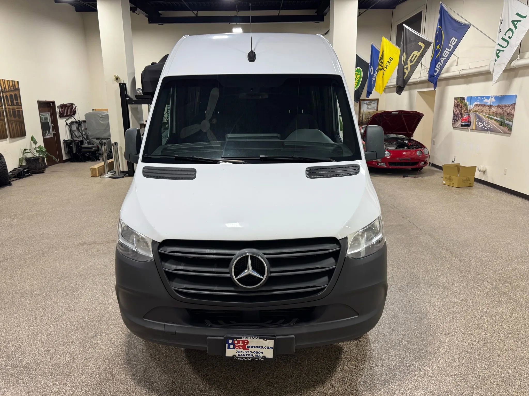 Used 2020 Mercedes-Benz Sprinter 2500 image 7