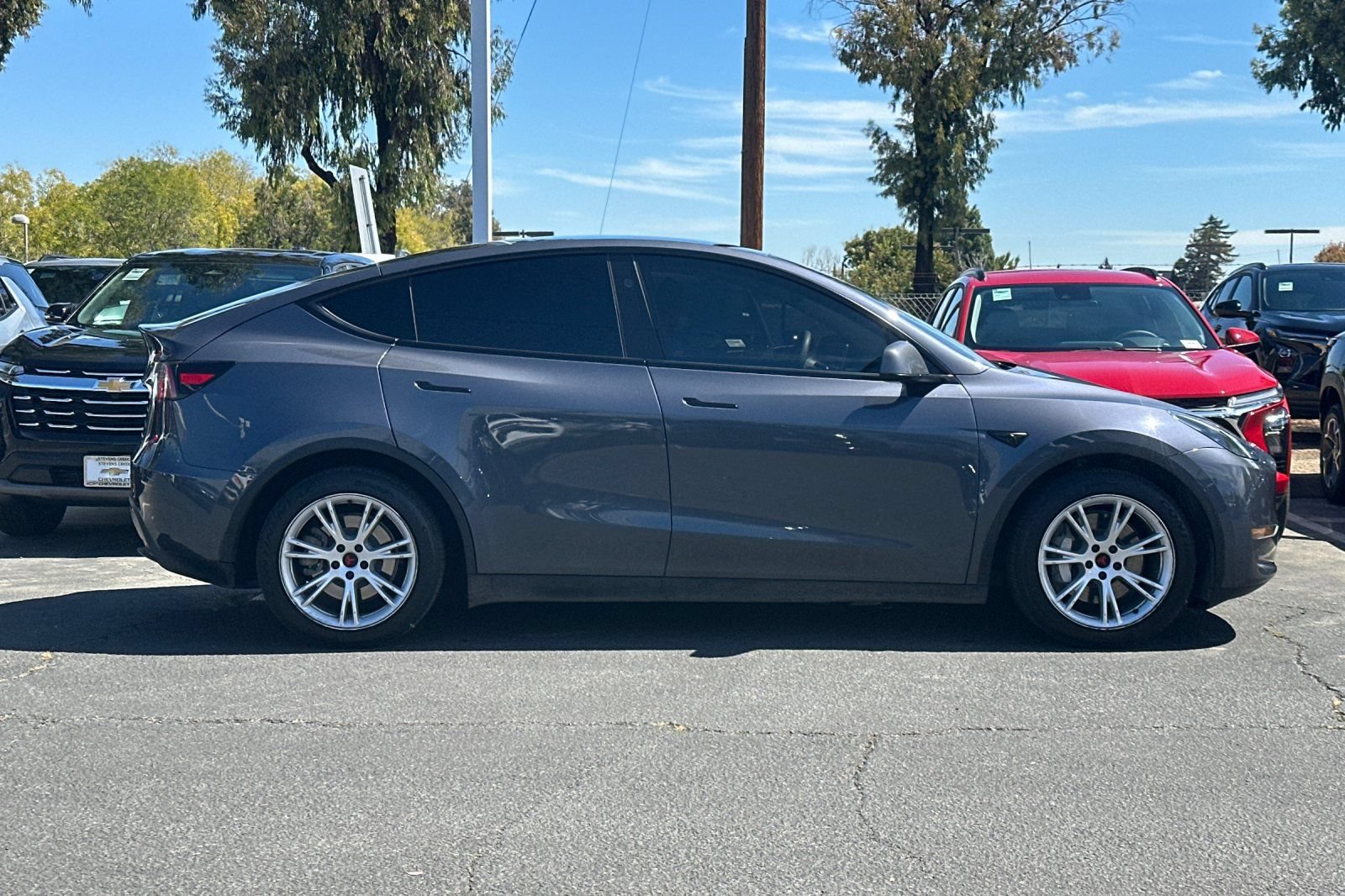 Used 2023 Tesla Model Y Long Range AWD/4WD image 3
