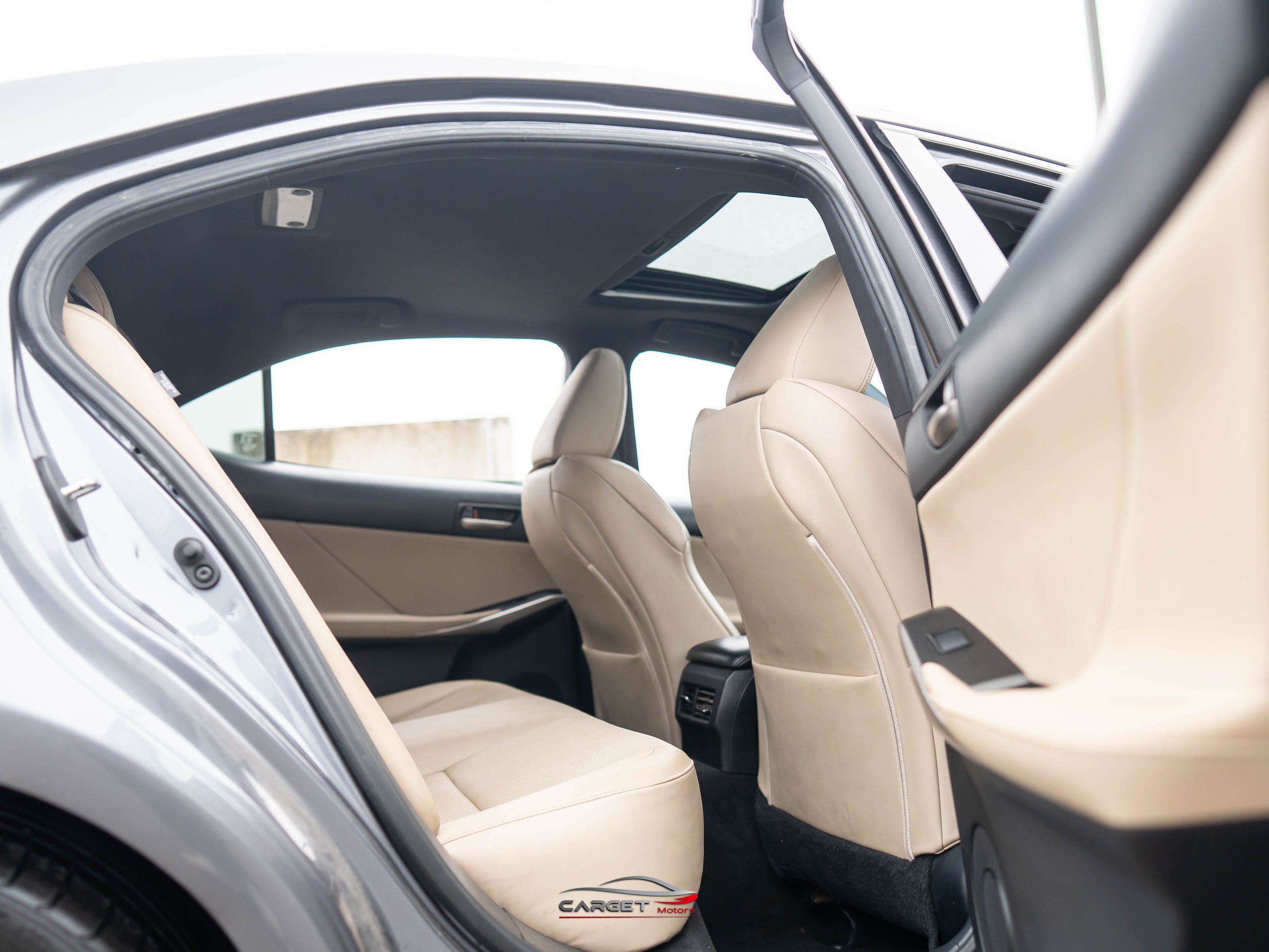 Used 2019 Lexus IS 300 F Sport w/ F Sport Package RWD image 19