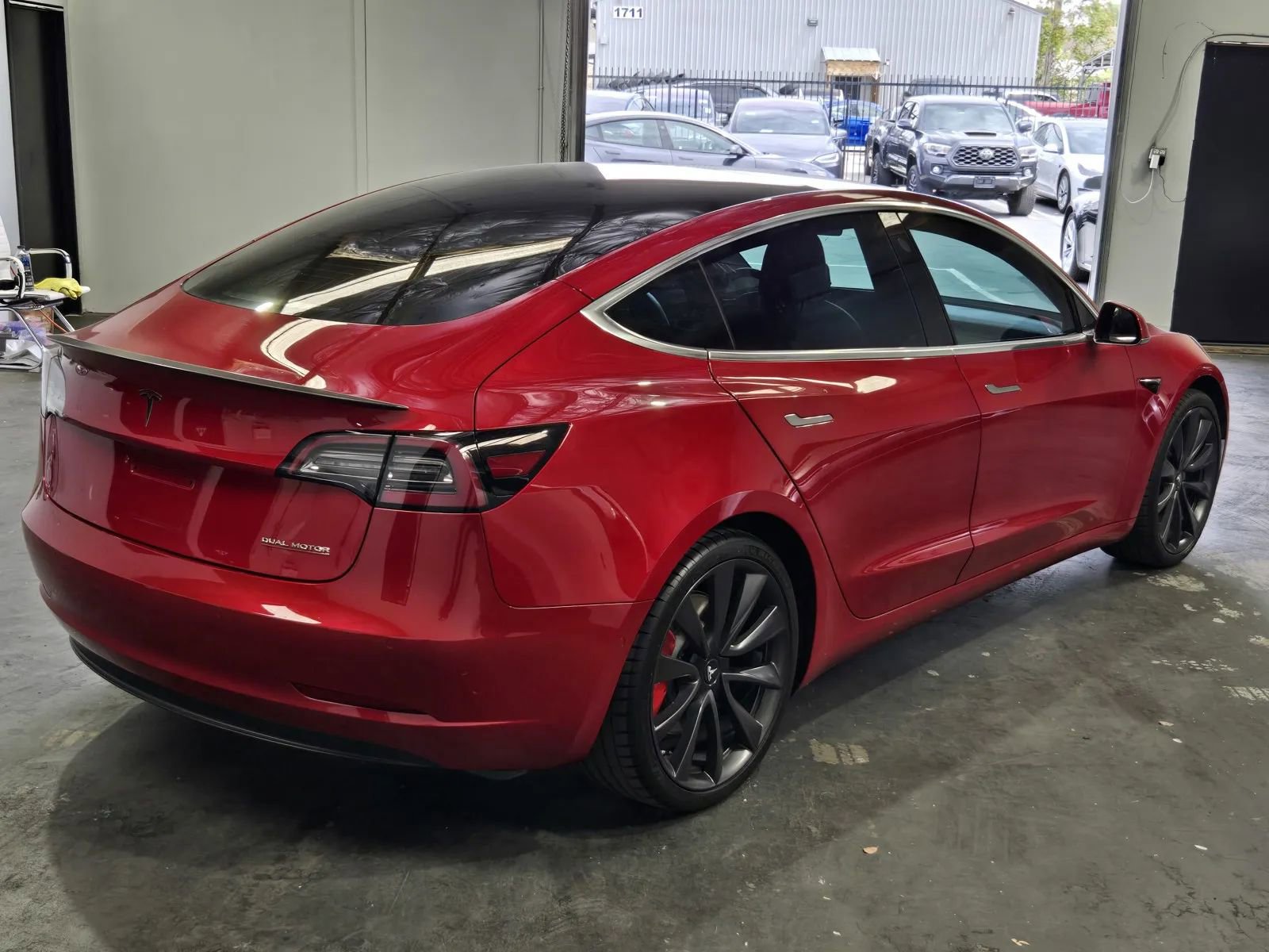 Used 2020 Tesla Model 3 Performance image 4