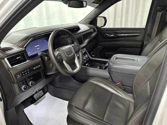 Used 2023 GMC Yukon Denali image 15