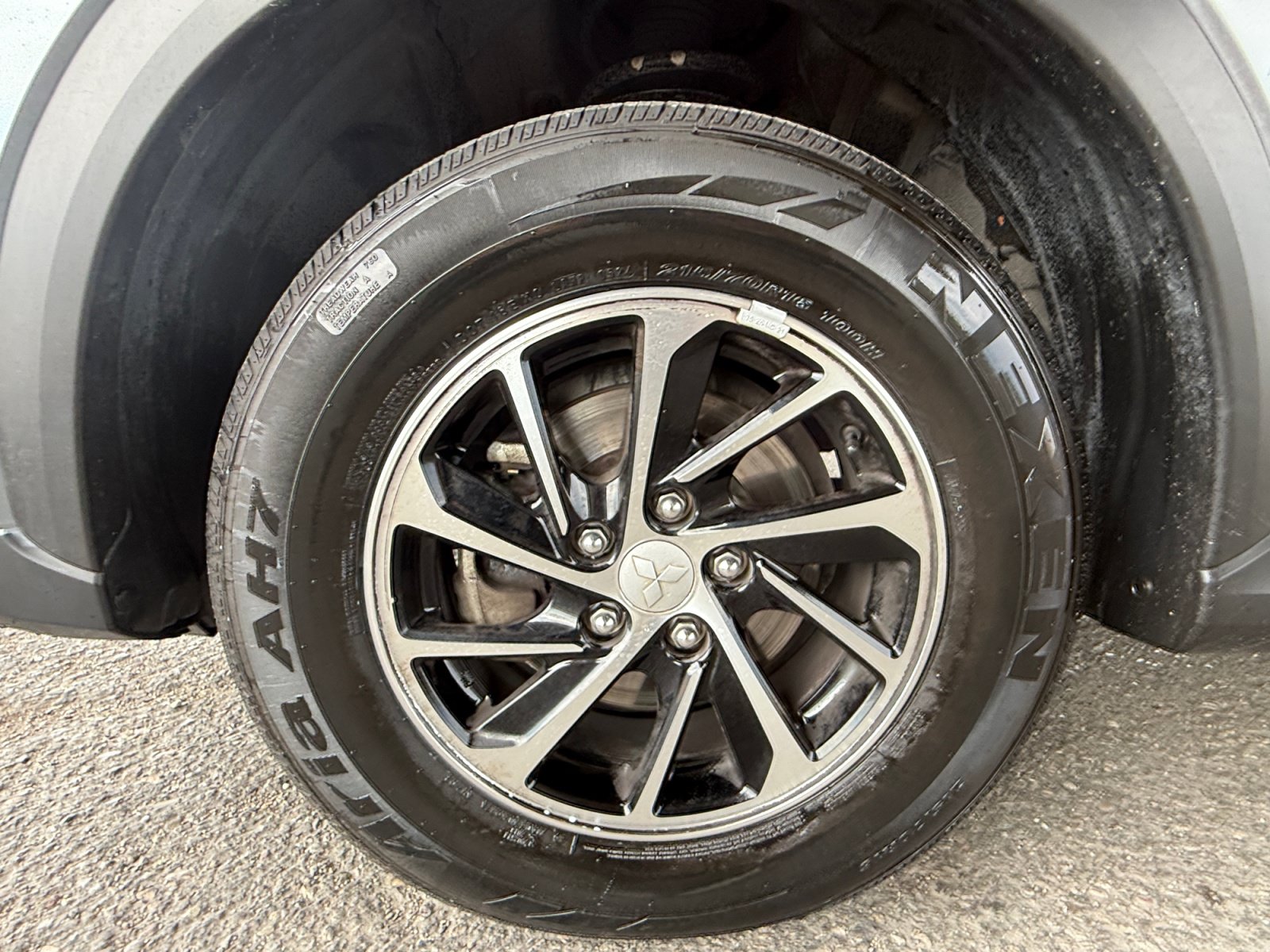 Used 2020 Mitsubishi Eclipse Cross ES AWD/4WD image 10