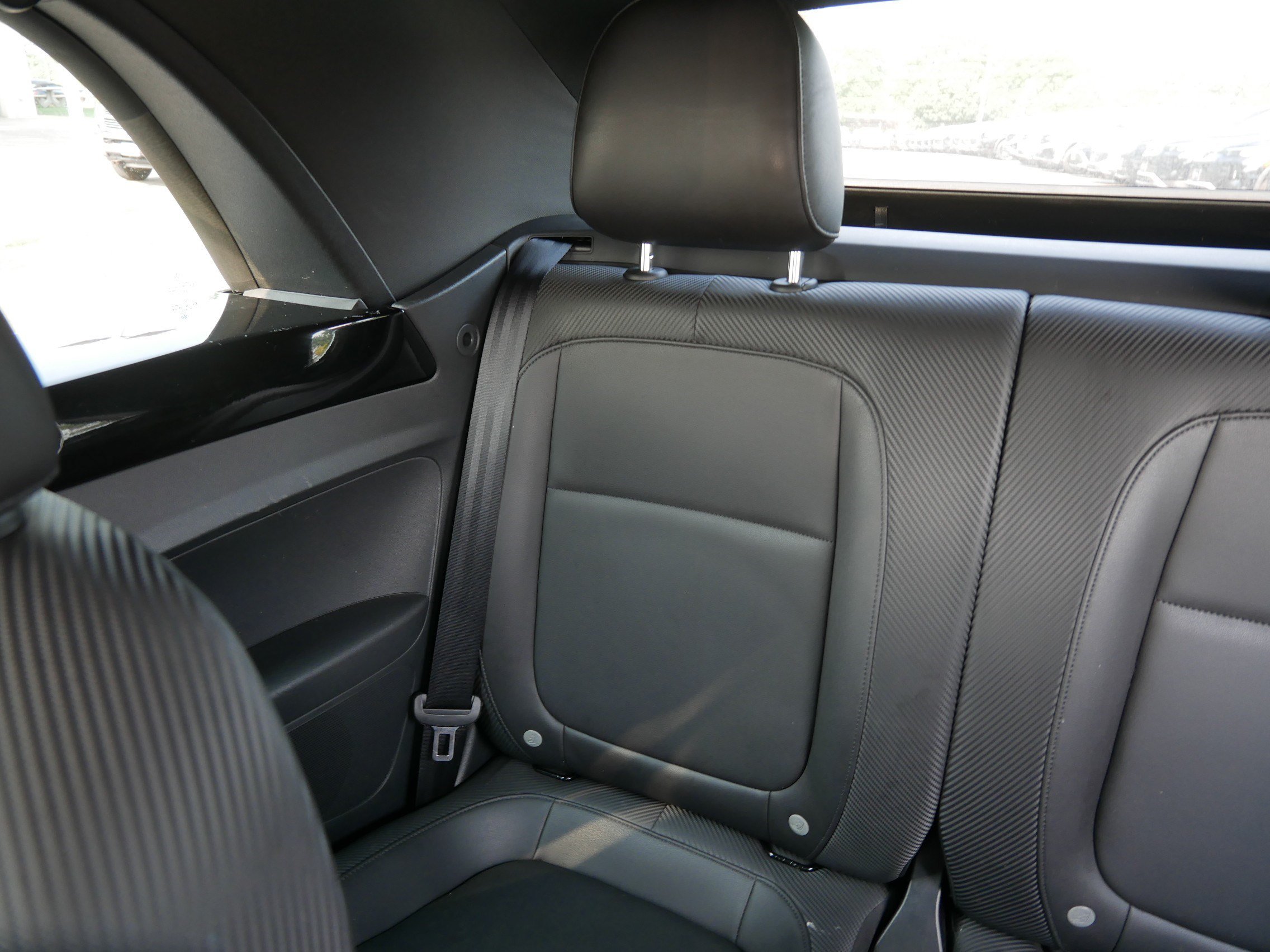 Used 2013 Volkswagen Beetle TDI FWD image 14