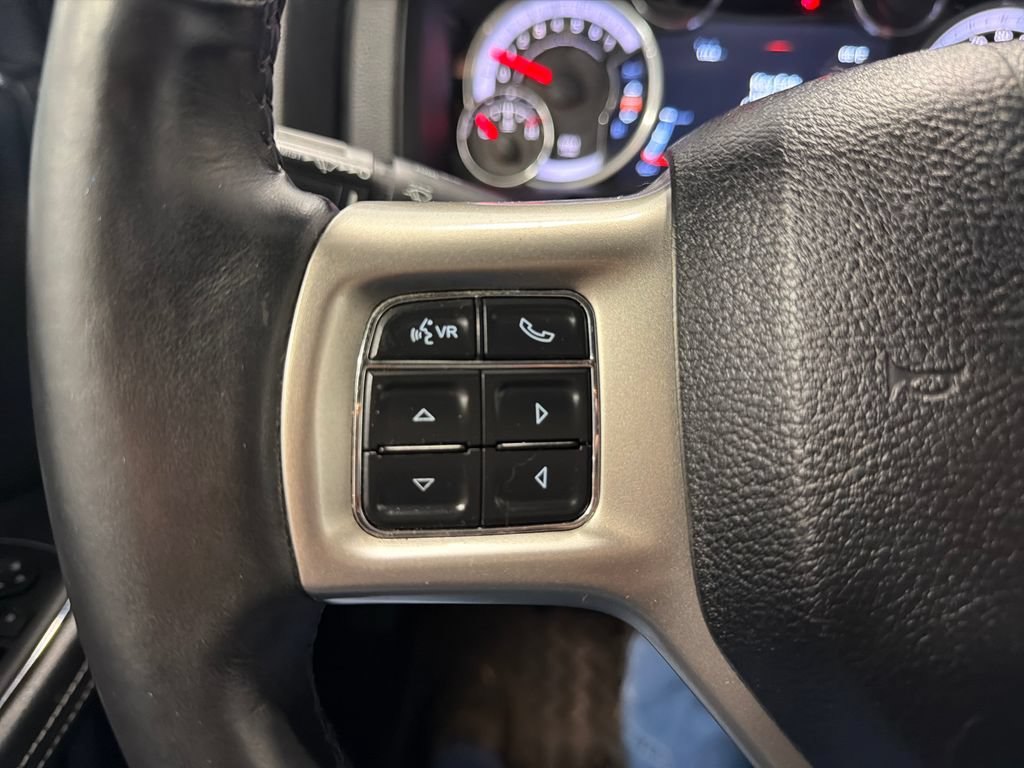 Used 2015 RAM 1500 Laramie w/ Convenience Group AWD/4WD image 12