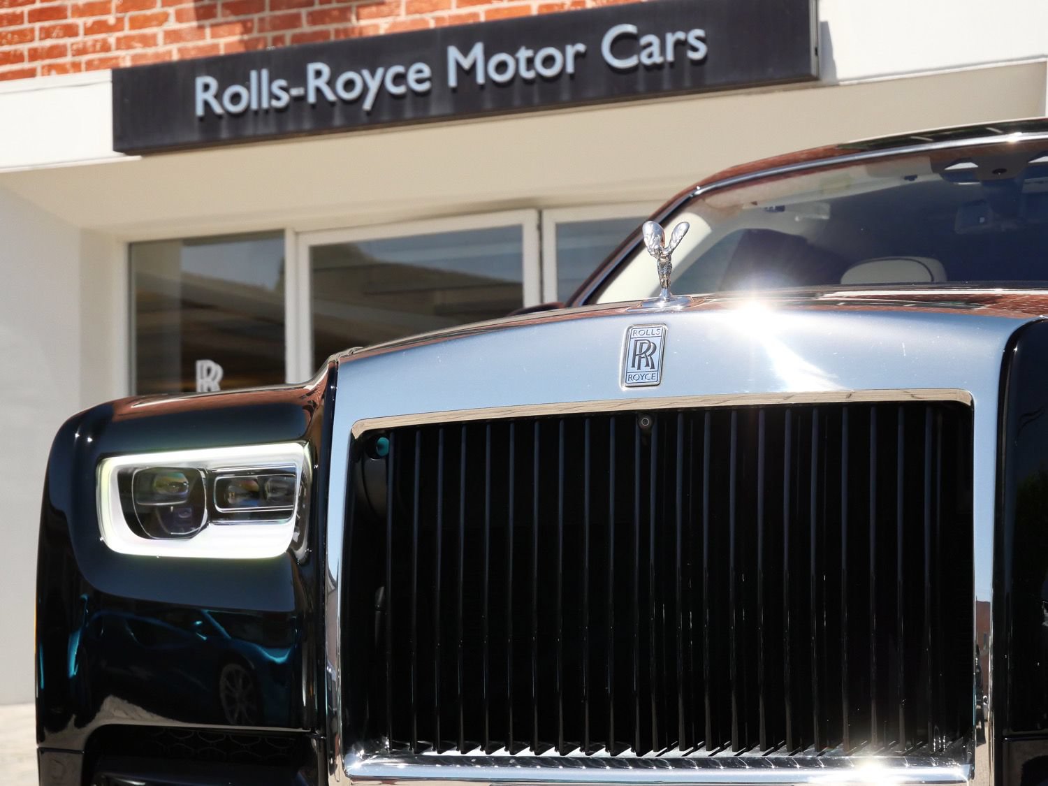 Used 2022 Rolls-Royce Phantom Extended Wheelbase w/ The Phantom Package RWD image 7