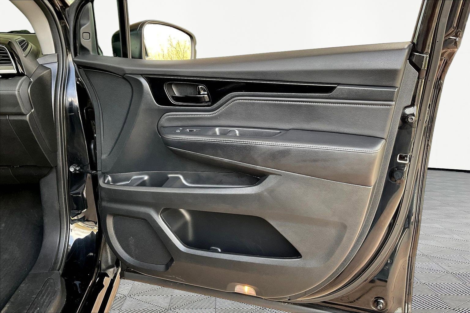 Used 2023 Honda Odyssey Touring image 29