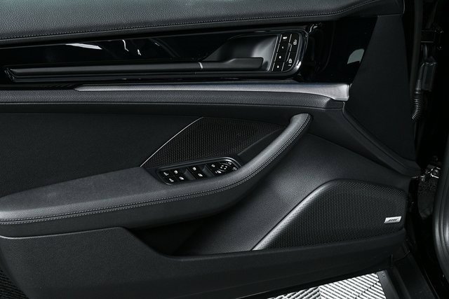 New 2025 Porsche Panamera 4 image 6