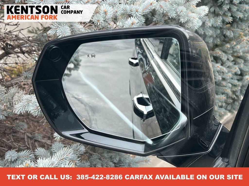 Used 2024 GMC Yukon Denali image 26