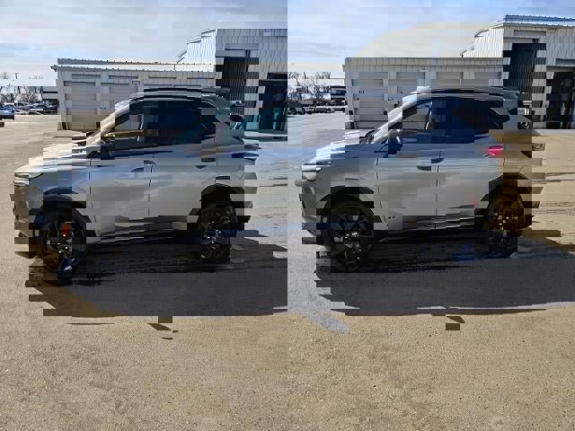 Used 2024 Buick Envision Sport Touring image 4