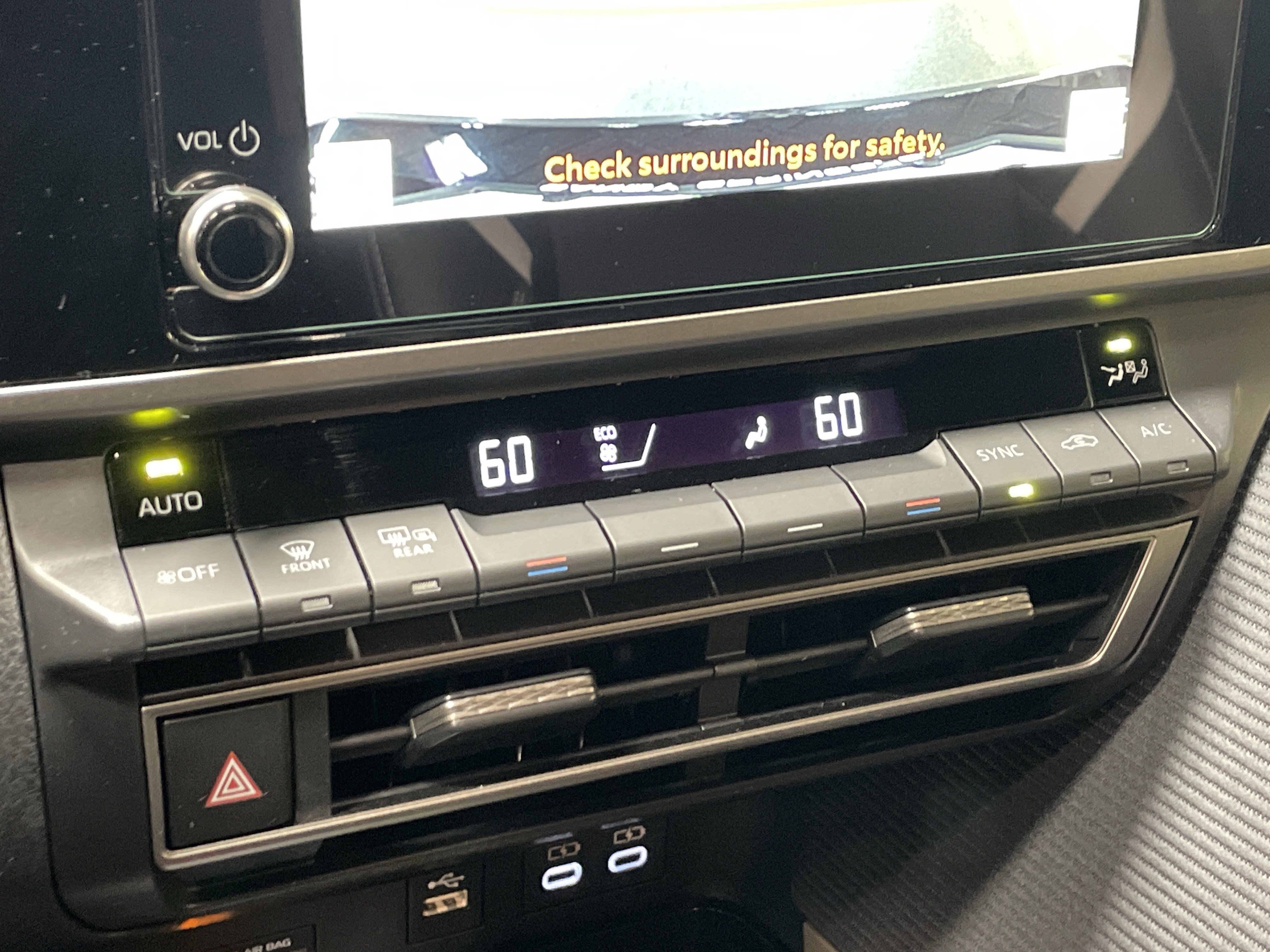 Certified 2025 Toyota Camry SE image 24