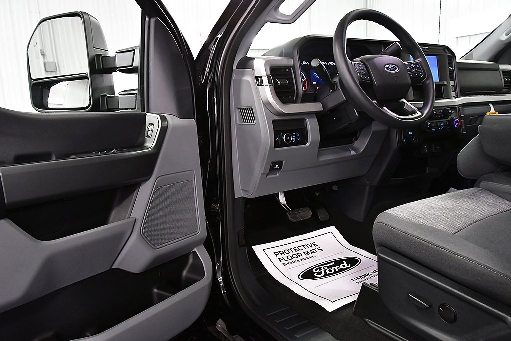 New 2026 Ford F350 XLT image 18