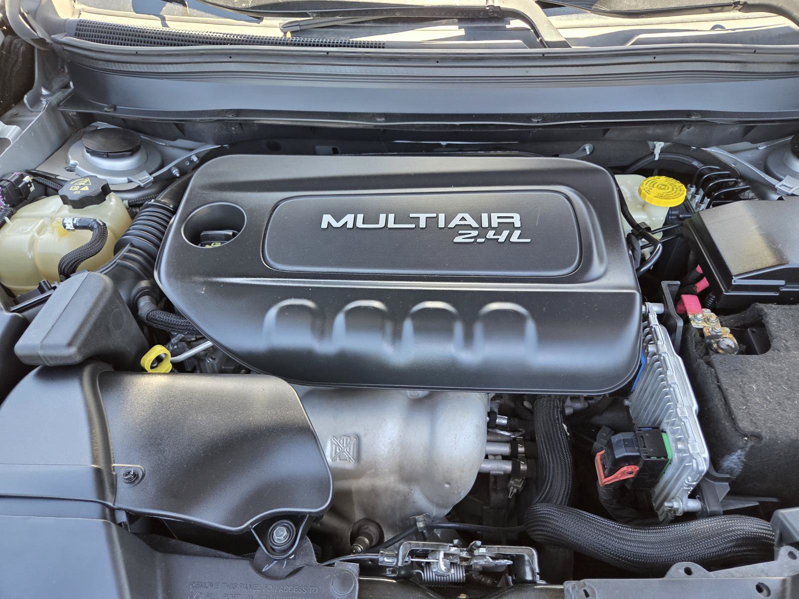 Used 2016 Jeep Cherokee Sport AWD/4WD image 23