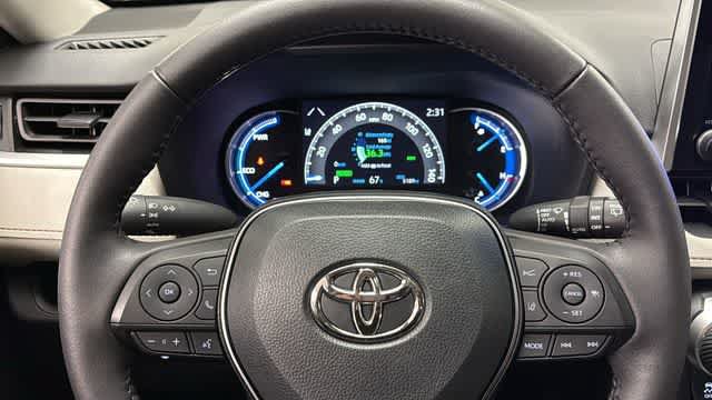 Used 2025 Toyota RAV4 XLE w/ Convenience Package AWD/4WD image 17