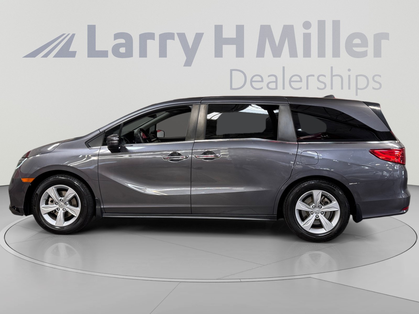 Used 2020 Honda Odyssey EX image 2