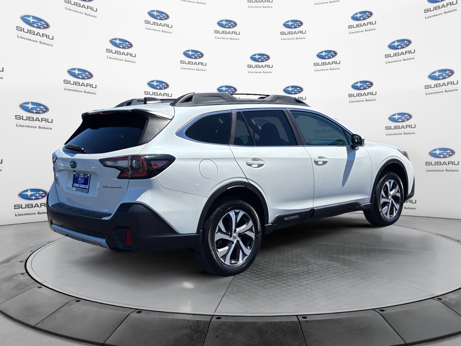 Used 2021 Subaru Outback Limited w/ Popular Package #2 AWD/4WD image 5