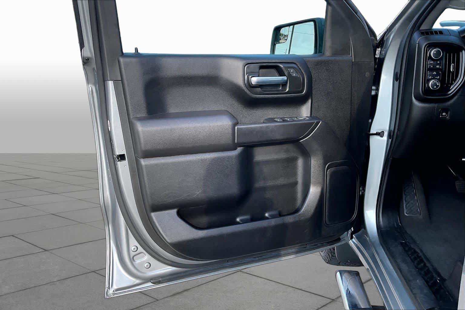 Used 2023 Chevrolet Silverado 1500 Custom AWD/4WD image 21
