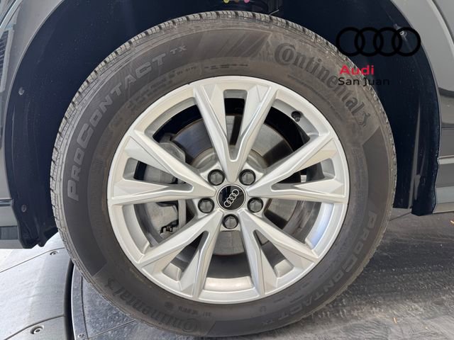 Used 2025 Audi Q3 2.0T Premium w/ Convenience Package AWD/4WD image 6