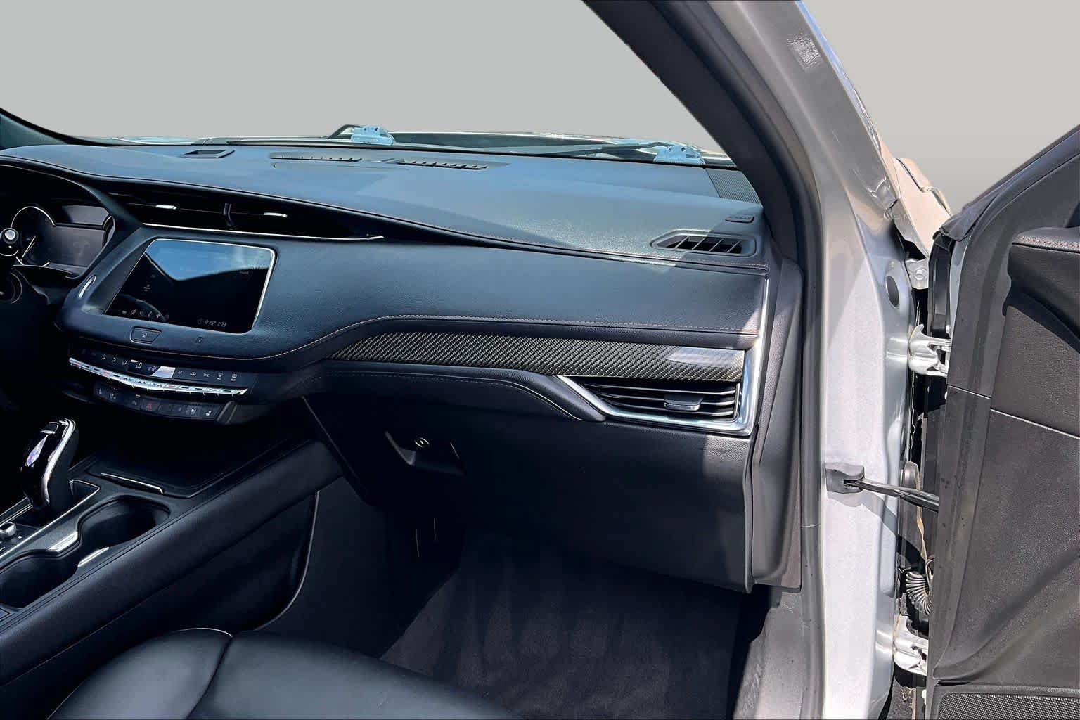 Used 2020 Cadillac XT4 Sport FWD image 37