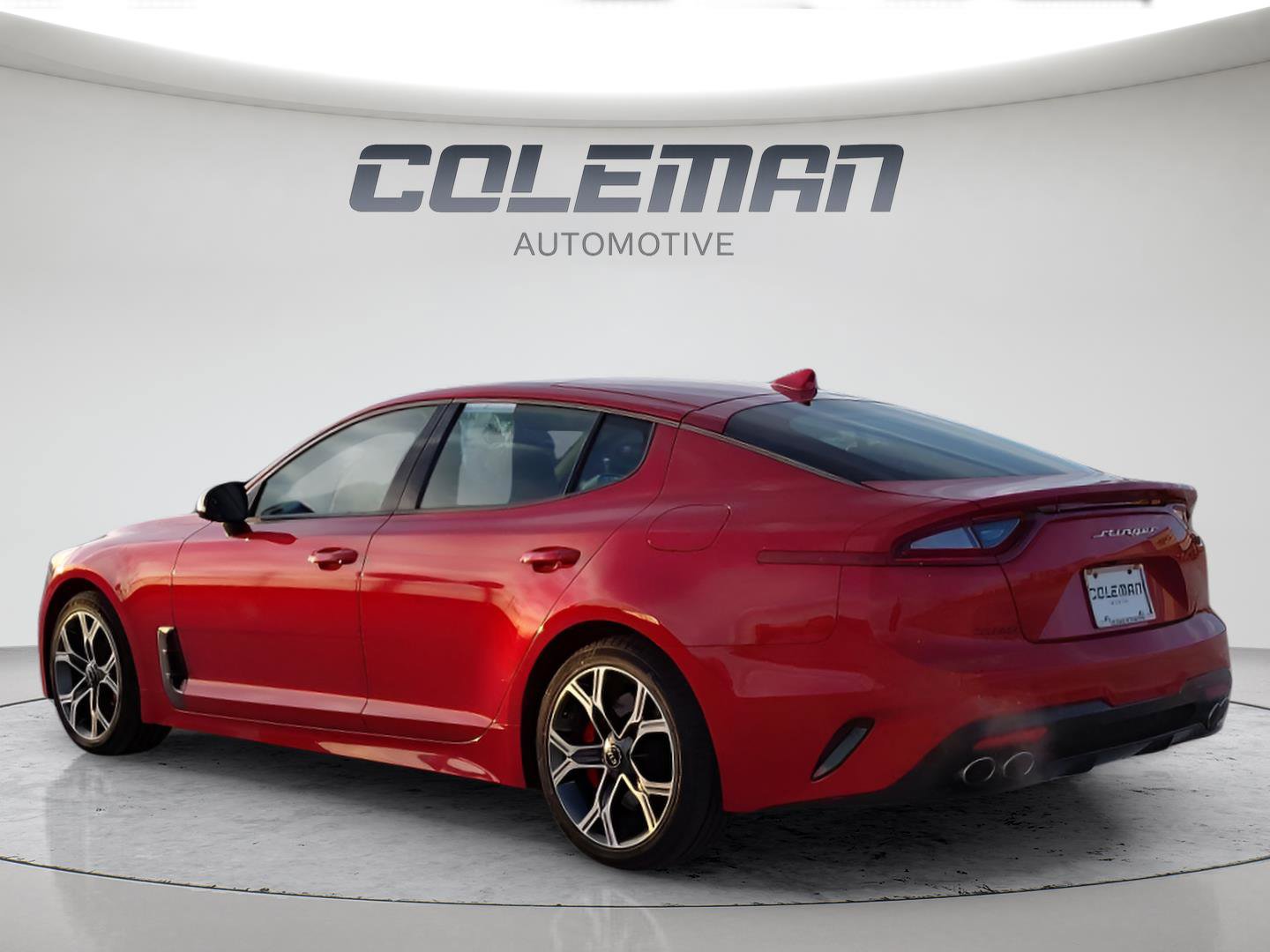 Used 2018 Kia Stinger GT2 image 3