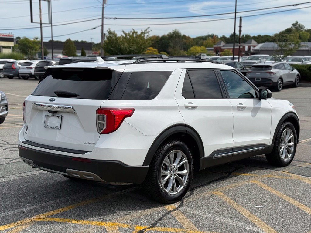 Used 2021 Ford Explorer XLT w/ Equipment Group 202A AWD/4WD image 6