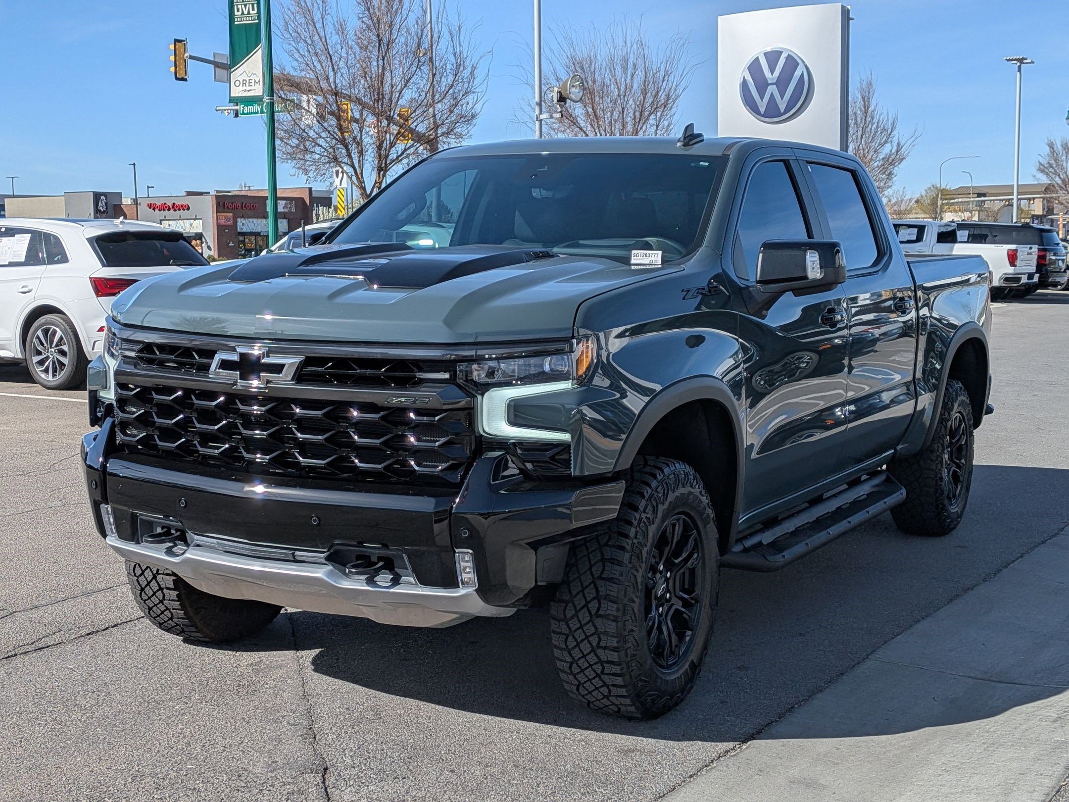 Used 2025 Chevrolet Silverado 1500 ZR2 w/ Technology Package image 11