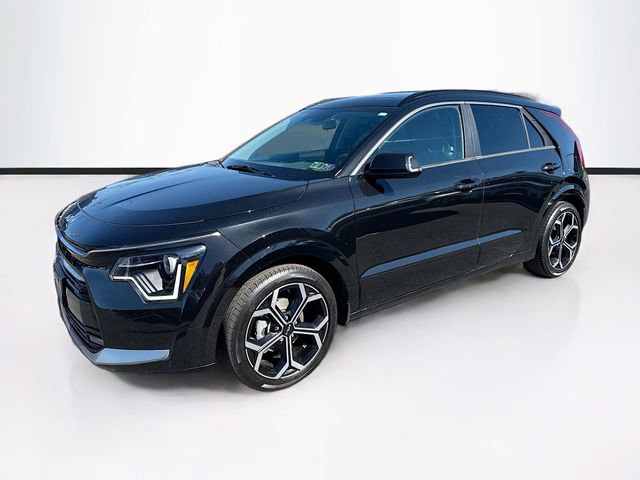 Used 2023 Kia Niro EX Touring video 3